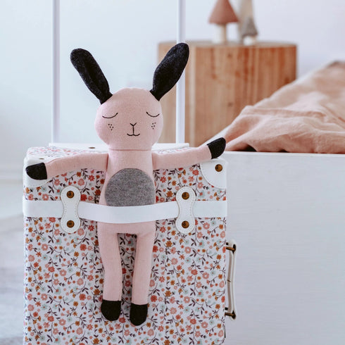 AND THE LITTLE DOG LAUGHED - Maggie Rabbit